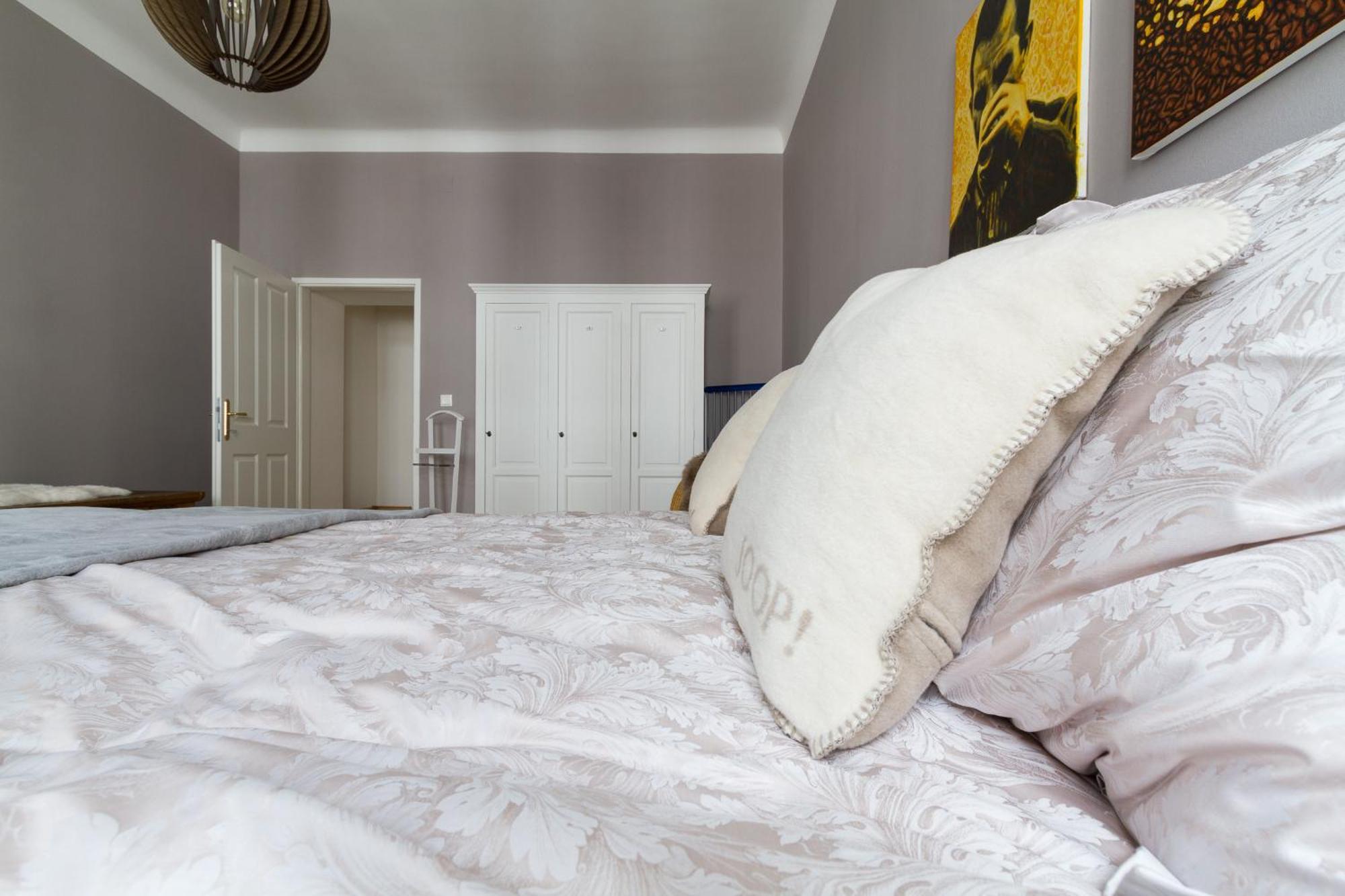Apartment Your Abroad